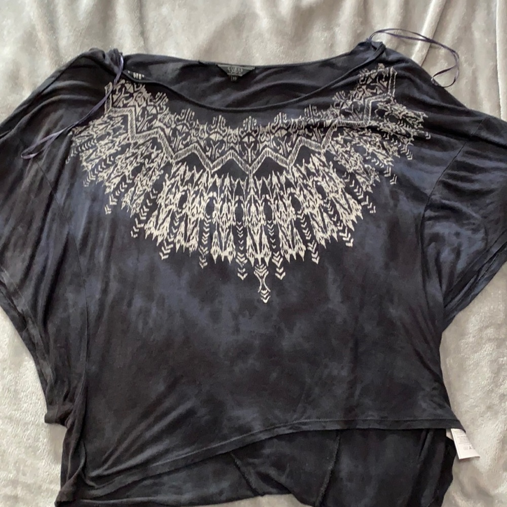 Guess loose fit tee.